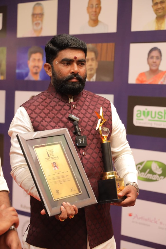 Trophy presentation at AYUSH awards